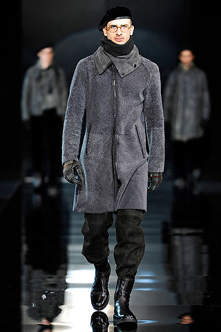 Giorgio Armani / - 2010-2011